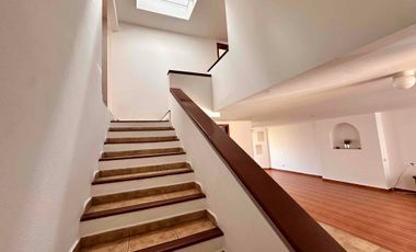 Venta de Residencia en privada, excelente ubicación