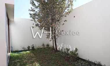 Residencia en venta cerca Parque Bicentenario Metepec