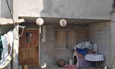 Vendo Casa completamente Sólida, en Av. Los Cóndores. 5dormitorios 3baños 2estacionamientos.