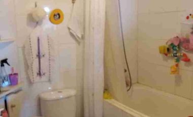 Vendo Casa completamente Sólida, en Av. Los Cóndores. 5dormitorios 3baños 2estacionamientos.