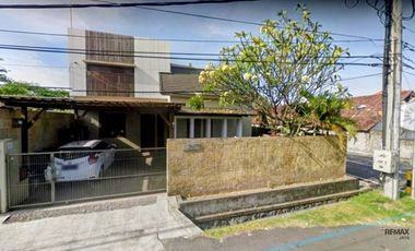 Rumah Cantik Semi Villa Disewakan, di Gatsu Barat, Denpasar Area
