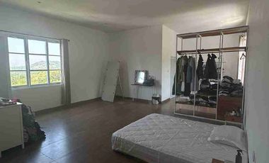 Jual Rumah Rasa Villa Dengan View Perbukitan di Tembalang