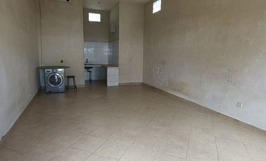 Ruang usaha bisa untuk kantor atau Gudang Disewakan, di Muding