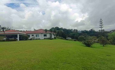 Lujosa finca en venta, vereda el Cerro el Carmen de Viboral