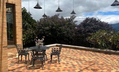 SE VENDE CASA EN YERBABONITA BOSQUE NATIVO