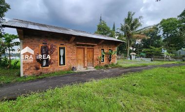 DISEWAKAN RESTO DAN VILLA DI KARANGPANDAN KARANGANYAR