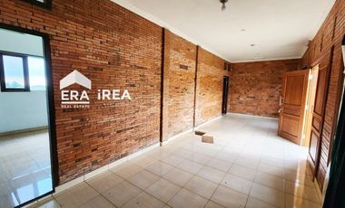 DISEWAKAN RESTO DAN VILLA DI KARANGPANDAN KARANGANYAR