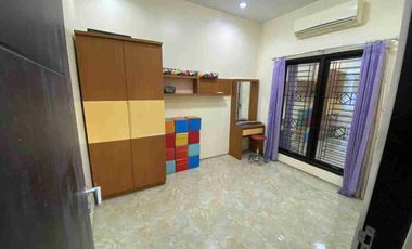 rumah 2 lantai puri Surya jaya cluster Sidney Gedangan Sidoarjo