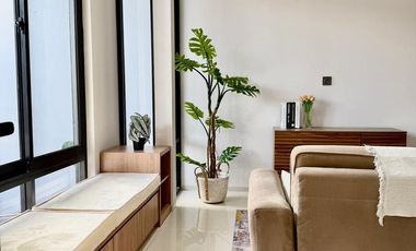 TURUN HARGA!! RUMAH BARU 2 LANTAI FASAD MODERN CONTEMPORER LOKASI SANGAT STRATEGIS DI NUSA LOKA BSD CITY (HRB193)