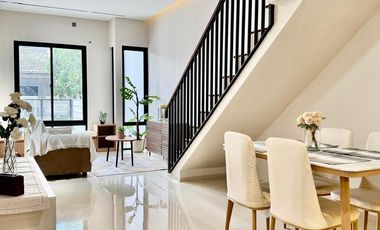 TURUN HARGA!! RUMAH BARU 2 LANTAI FASAD MODERN CONTEMPORER LOKASI SANGAT STRATEGIS DI NUSA LOKA BSD CITY (HRB193)
