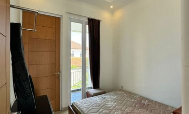 rumah 2 lantai bangunan baru di batu indah batununggal dekat stt telkom dan sekolah