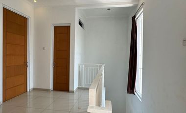 rumah 2 lantai bangunan baru di batu indah batununggal dekat stt telkom dan sekolah