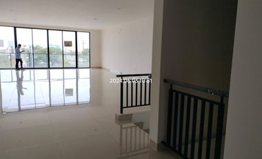 Soho Ebony Pik2, Uk 8X18 (3 Lantai) Boulevard Termurah