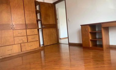 SE VENDE CASA PAR REMODELAR EN EL PASEO DE LOS BUGANVILES EN CHIA