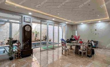 Disewa Rumah Jl. Karmel III Ada S. Pool Kebon Jeruk