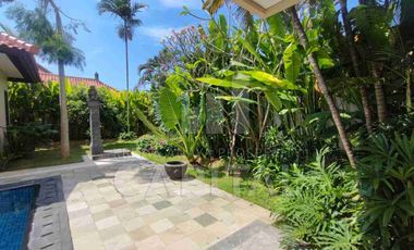 LUXURY VILLA FOR SALE - TAMAN MUMBUL, NUSA DUA - BALI
