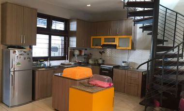 Rumah Bagus Full Furnished Disewakan, di Muding Kerobokan Area