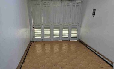 House For Rent Surabaya Indonesia Swimming Pool Sewa Rumah Pakuwon Indah Full Furnished Kolam Renang