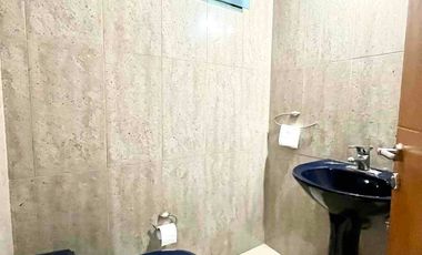 VENDO DEPARTAMENTO CERCA DE LA UEES 3 DORMITORIOS CON BAÑO, IDEAL PARA ESTUDIANTES