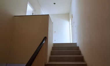 Jarang Ada! Disewakan Cepat Rumah Golf Lake Uk 8X20