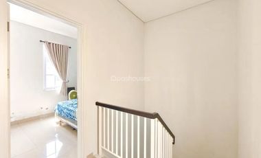 DIJUAL RUMAH CANTIK 2 LANTAI SIAP HUNI DI CLUSTER SAVIA BSD CITY (ENB271)