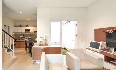 DIJUAL RUMAH CANTIK 2 LANTAI SIAP HUNI DI CLUSTER SAVIA BSD CITY (ENB271)
