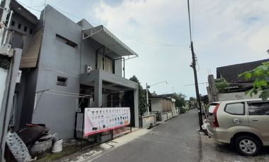 DIJUAL RUMAH DI BANYUANYAR BANJARSARI SURAKARTA