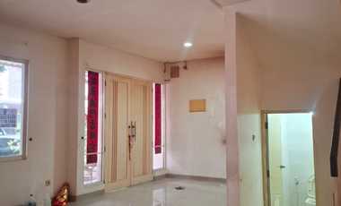 jarang Ada! Disewakan Cepat Rumah Golf Lake Uk 8X20