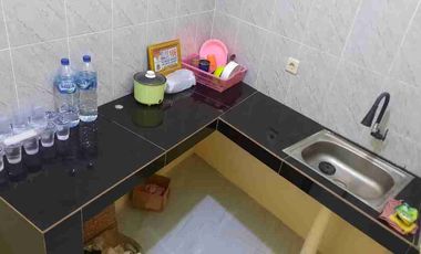 Rumah bagus jln belimbing jagakarsa jaksel 2 kmr 2,2jt/bln