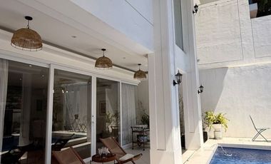 House and Lot For Sale in  Fort Bonifacio Residence.