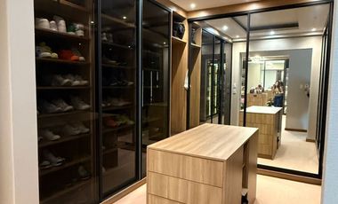 House and Lot For Sale in  Fort Bonifacio Residence.