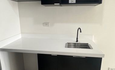 For Rent: Studio infront of UST Manila