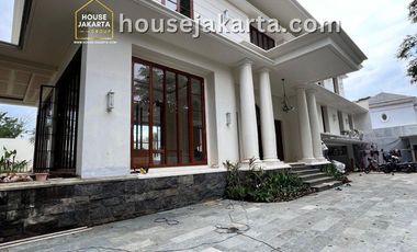 Prestigious Tropical Modern Mansion for Sale in Kemang Dalam