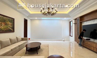 Prestigious Tropical Modern Mansion for Sale in Kemang Dalam