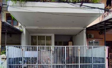 Jual Rumah Siap Huni 6x18m2 di Molek Bagus Rapi Tidak Banjir