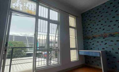 Disewakan Rumah Taman Surya