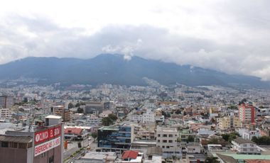 RENTA HERMOSA SUIT NORTE 6 DE DICIEMBRE Y THOMAS DE BERLANGA