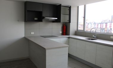 RENTA HERMOSA SUIT NORTE 6 DE DICIEMBRE Y THOMAS DE BERLANGA