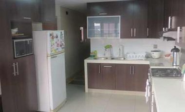 MODERNA CASA DE 5 HABIT EN VALLE HERMOSO, SURCO $ 595,000