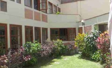 MODERNA CASA DE 5 HABIT EN VALLE HERMOSO, SURCO $ 595,000