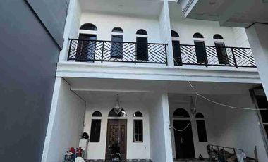 Rumah Minimalis Dengan Konsep Towmhouse Di Batu Ampar, Kramatjati - Jakarta Timur Dekat Jalan Raya Condet