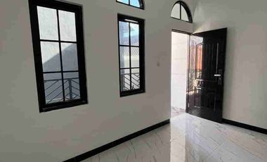 Rumah Minimalis Dengan Konsep Towmhouse Di Batu Ampar, Kramatjati - Jakarta Timur Dekat Jalan Raya Condet