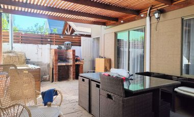 Estupenda casa Lomas de Nos, San Bernardo