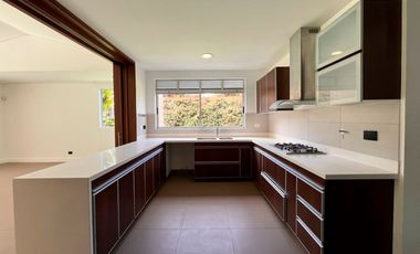 Casa en Arriendo en Palmas, Envigado Antioquia