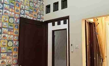 Rumah ada kolam renang sendiri dan Furnished di Pondok Kelapa Jakarta-Timur