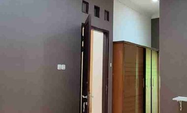 Rumah ada kolam renang sendiri dan Furnished di Pondok Kelapa Jakarta-Timur