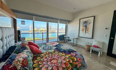 Condo Berry