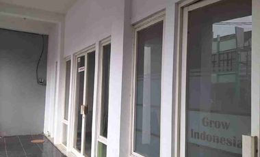 Dijual/Disewakan 2 Unit Ruko jejer
MANYAR RAYA RESORT GRESIK