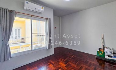 For Sale! 3 Storey Townhome in Ketnuti Chermine Village (Lat Phrao 87), Next to CDC!! 34 Sq. wa, 250 Sqm 6 Bedrooms 5 Bathrooms 4 Parking lot