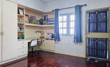 For Sale! 3 Storey Townhome in Ketnuti Chermine Village (Lat Phrao 87), Next to CDC!! 34 Sq. wa, 250 Sqm 6 Bedrooms 5 Bathrooms 4 Parking lot